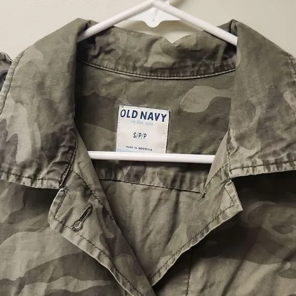 Old Navy Camo Shirt Jacket Lightweight S - Picture 2 of 10